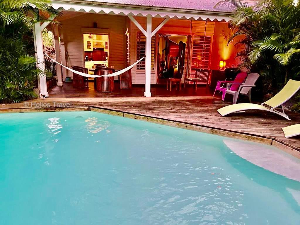 Villa Sisley, 2 Chambres, Piscine Privee, Plage A 100 M Sainte-Rose Εξωτερικό φωτογραφία